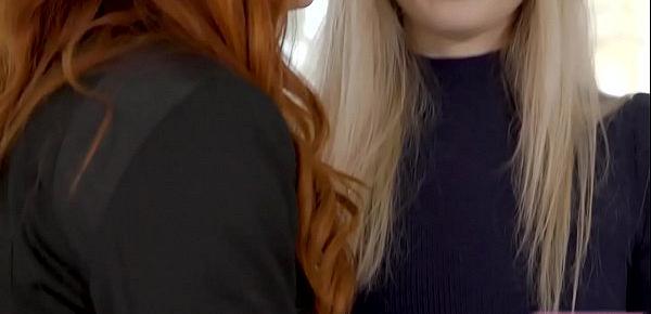  Lesbian babe facesitting her assistant